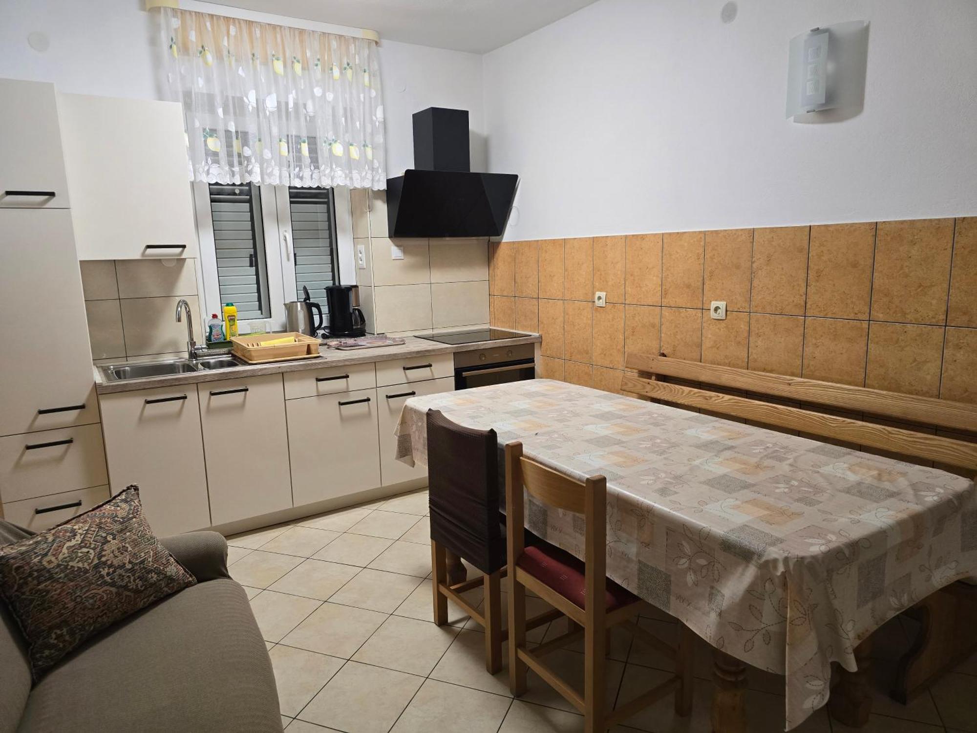 Apartments Mladenka Сен Екстериор снимка